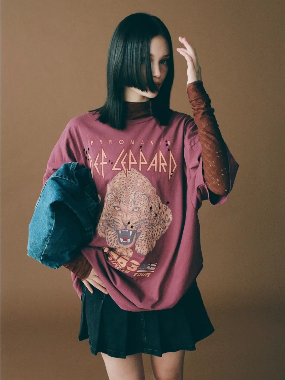 Def Leppard Pyromania Distressed Oversized Band Tee Burgundy S/M